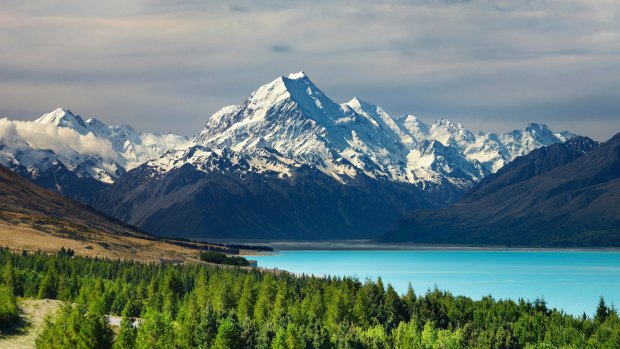 Mount Cook and Pukaki lake, New Zealand.