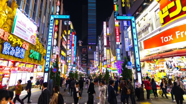 If you want to experience the edge of a red-light district with the comfort of absolute safety, Kabukicho in Tokyo is the place to go.