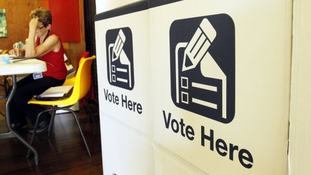 E-voting is highly vulnerable to hacking, a parliamentary committee has found.
