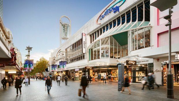 Perth retailers are struggling, with one in four shops in prominent arcades forced to close.