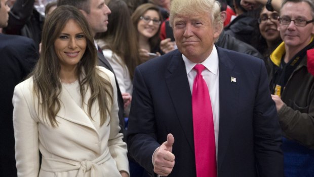 Donald Trump is very proud to claim that his wife Melania looks better than the wife of his Republican rival Ted Cruz. 