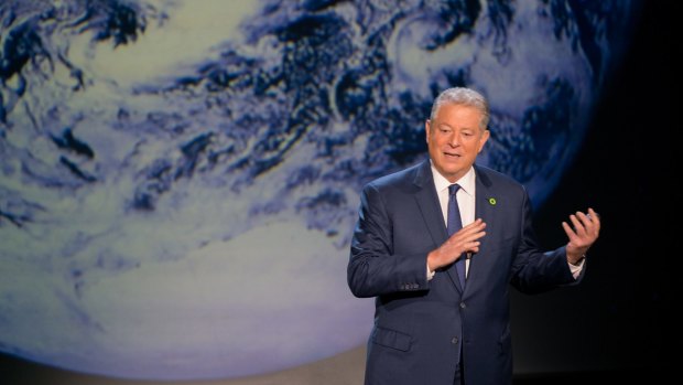 Al Gore giving his updated presentation in An Inconvenient Sequel: Truth To Power.