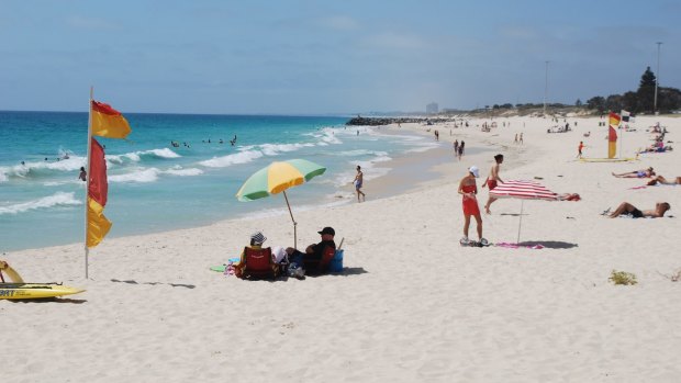 Police will patrol Perth beaches throughout January to crackdown on crime and antisocial behaviour. 
