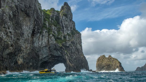 Hole in the Rock, Piercy Island.