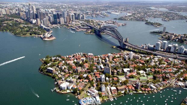 Sydneysiders see the Melbourne-Sydney rivalry as a stunning harbour versus a muddy brown river.