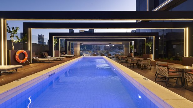 The outdoor pool at DoubleTree by Hilton Perth.