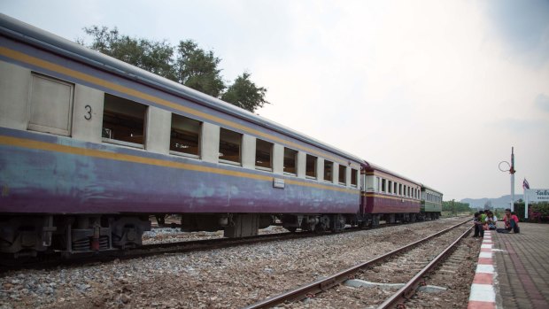 Train at Wang Yen Station.