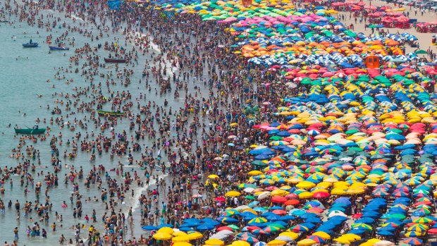 Europe does have some lovely beaches – they just tend to be absolutely rammed with people. 