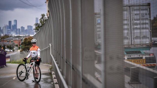 Cyclist Jennifer Williams says knocking down the recently opened 'Brooklyn Bridge' would be "crazy". 