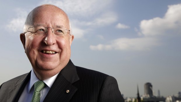 Sam Walsh says Ivan Glasenberg's claim that he never approached Rio Tinto about a merger is "curious".