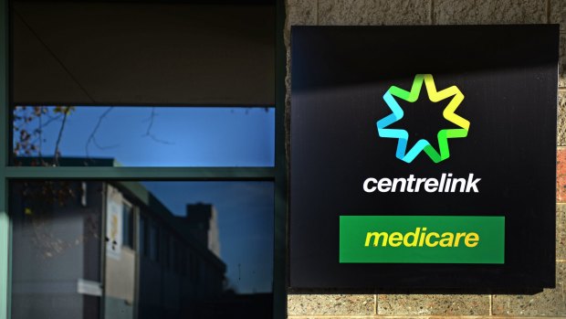 A Centrelink staffer says public servants warned against automated debt-recovery processes.