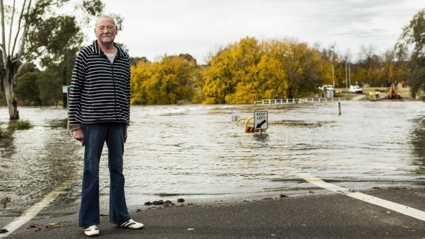 Caravan park resident Ross Ferguson said this flood was "moderate".