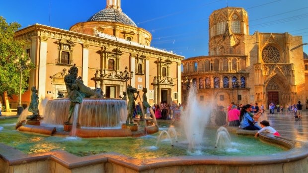 The Square of Saint Mary and Rio Turia fountain in Valencia. 
