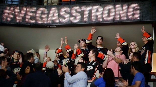 Victims and first responders of the Las Vegas shooting are honoured during a NHL hockey in Anaheim, California.