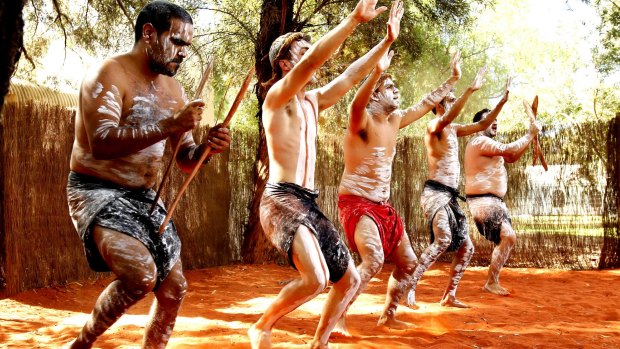 Wakagetti Dance Troupe performs every afternoon at Ayers Rock Resort.