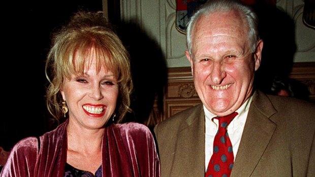 1998: Actress Joanna Lumley and actor Peter Vaughan in London.