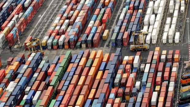 The new owners of a 50-year lease over Australia's busiest port, the Port of Melbourne, plan to put in a place a business plan to bolster productivity.