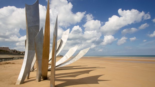<i>Les Braves</I> sculpture at Omaha Beach.