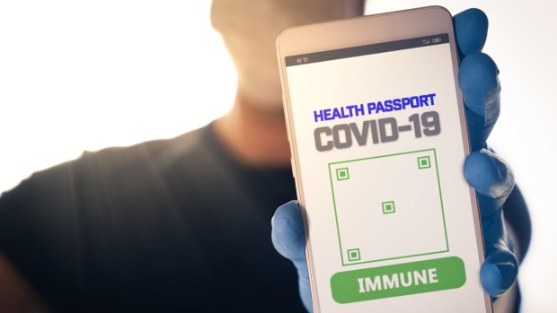 数字健康通过验证一个旅行者的健康状况通过一个智能手机应用程序。它包半岛sportsvip11括任何最近的测试结果和证据,当一个可用,对COVID-19一个疫苗接种证明。