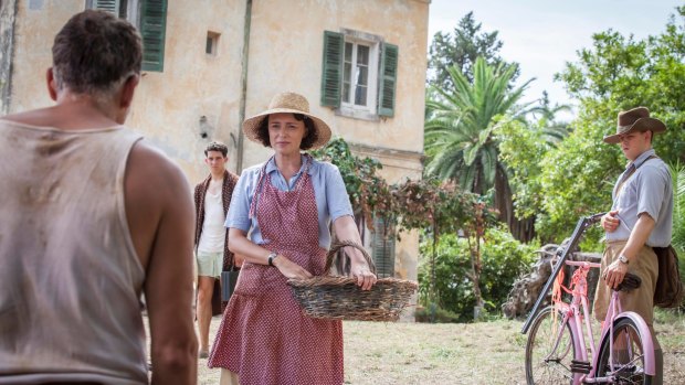 Keeley Hawes as Louisa Dixie Durrell in <i>The Durrells</i>.