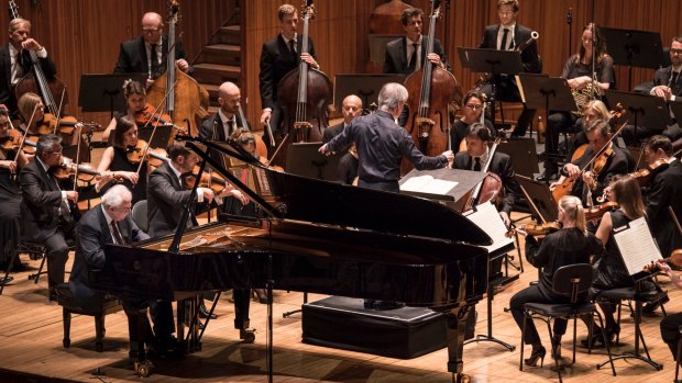 David Robertson leads the Sydney Symphony Orchestra and pianist Emanuel Ax.