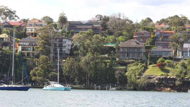 The government has announced no firm plan on how to deal with the contamination at the Hunters Hill property.
