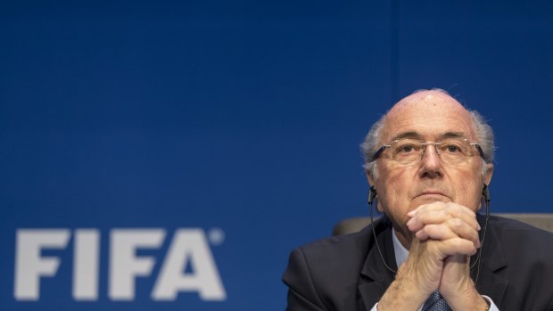 The reader is left suspecting that Sepp Blatter will, despite the criminal investigation, become the greatest 'Teflon man'.