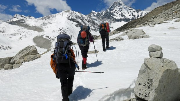 On the Great Himalaya Trail with World Expeditions.