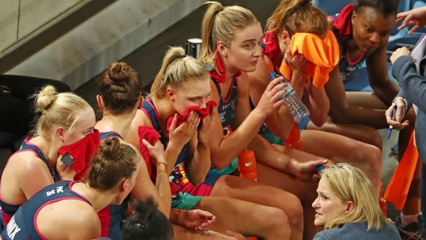 Melbourne Vixens coach Simone McKinnis speaks to her team during the Super Netball semi-final against the Lightning last Saturday. 