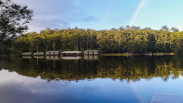 Lake Reflection, Karri Valley Resort.