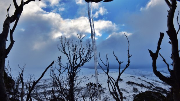 Winter returns to NSW at Charlottes Pass.