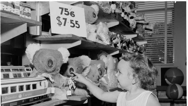 Decimal conversion time, 1966. Toys in old and new prices. 