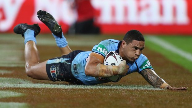 Tyson Frizell  of the Blues scores a try during game two of the State Of Origin series between the Queensland Maroons and the New South Wales Blues at Suncorp Stadium on June 22, 2016 in Brisbane, Australia. 