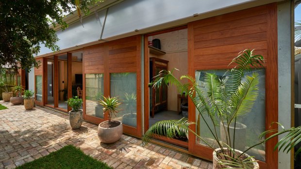 ‘Garden pavilion’ in Narrabeen designed by Peter Stutchbury for Shona Veney