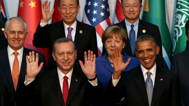 From left: Australian Prime Minister Malcolm Turnbull, Turkish President Recep Tayyip Erdogan, UN Secretary General Ban ki-Moon, German Chancellor Angela Merkel, World Bank President Jim Yong Kim, U.S. President Barack Obama during the G-20 summit, in Antalya, Turkey, Sunday, November 15, 2015. 