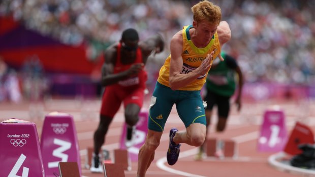 Hurdler Tristan Thomas will receive the University of Canberra's $10,000 scholarship.