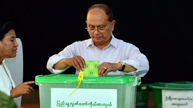 Myanmar President Thein Sein casts his vote in Naypyitaw, capital of Myanmar, on Sunday.