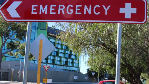 WA's Building Commissioner Peter Gow has said John Holland is not to blame for the discovery of asbestos in materials at the $1.2 billion Perth Children's Hospital.