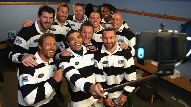 Bryan Habana takes rugby's greatest ever selfie.