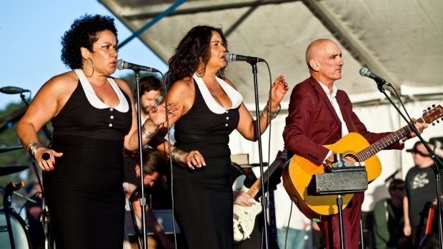 Paul Kelly, and Linda and Vika Bull at the Falls Festival.