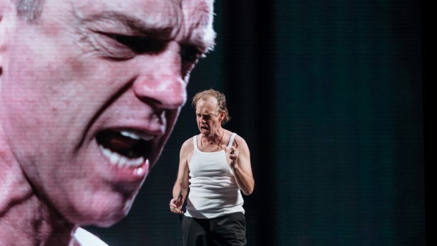 Hugo Weaving rages as the chilling despot Arturo Ui.