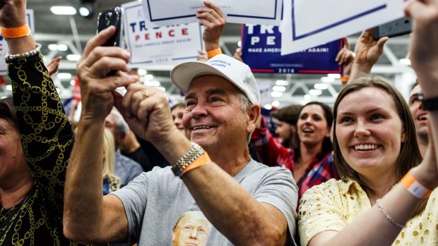 A crowd listens to Donald Trump in Pennsylvania.