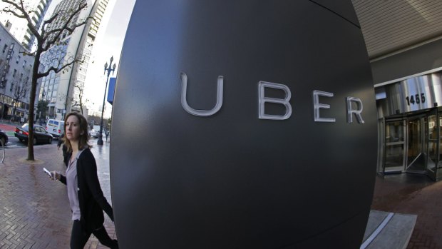 Uber, the mobile car-hailing application, is in early talks to raise a new round of financing that could value the start-up at $50 billion.