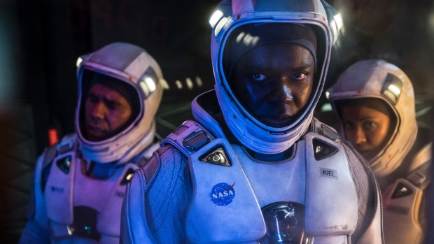 John Ortiz, David Oyelowo and Gugu Mbatha-Raw in The Cloverfield Paradox.