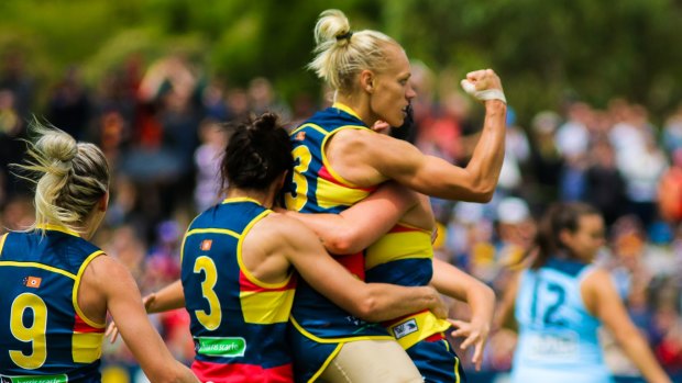 AFLW player Erin Phillips has called time on her glitterig basketball career.