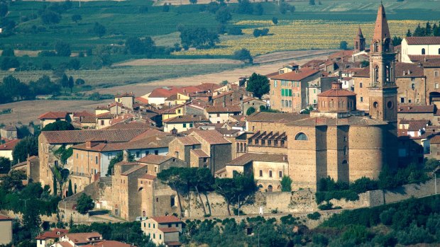 The quiet Tuscan town of Castiglion Fiorentino.