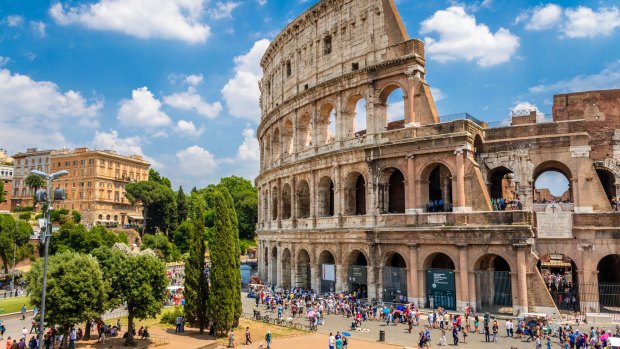 What was the capacity of the Colosseum in Rome during its heyday?
