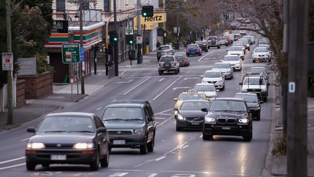 Stonnington Council says an option held since 1954, to widen Punt Road from four to six lanes, should be dumped. 