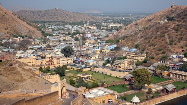 The town of Jaipur seen from Amber Fort.