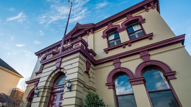 The Old Bank Hotel.